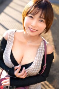 河合あすな、Hカップ爆乳でぱいぱいズリ子に初挑戦