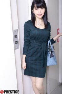 浅田ゆの、何かが憑依したようにイキまくる素人娘