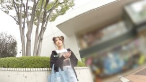 人気レイヤーくれいじーの個撮！ビンカン膣に大量中出し