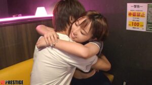 七嶋舞 柔らかいオッパイとパイパンマ●コ