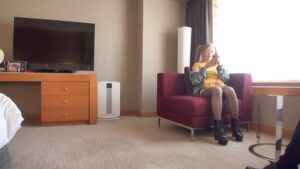 【即イキ潮ギャル】イ○スタグラマー令和最強ヤリマンGALをSNSナンパ！セフレの人数は計算不能☆イケメンと即パコり出して大暴走イチャラブ中出しヒュイゴー！！【中出し2発×顔射1発】