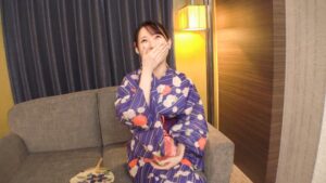 浅草で見つけた和服美人、ひかるちゃんの透き通る白肌と甘可愛ボイスに悶絶