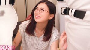 セックスレスの美人教師・静谷明里！ドM人妻がAVデビュー